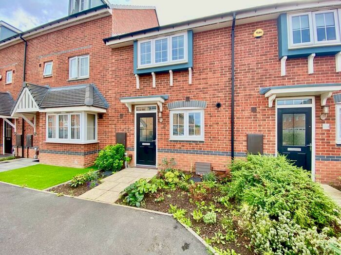 3 Bedroom Terraced House To Rent In Ropery Road, Gateshead, NE8