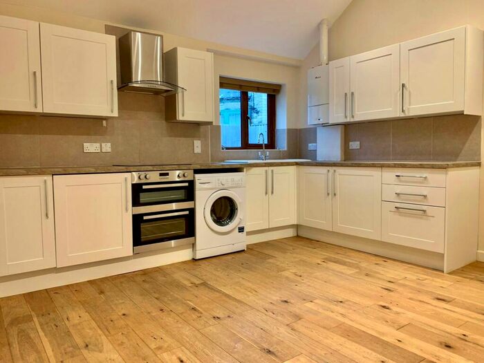 2 Bedroom Apartment To Rent In Cockburn Street, CB1