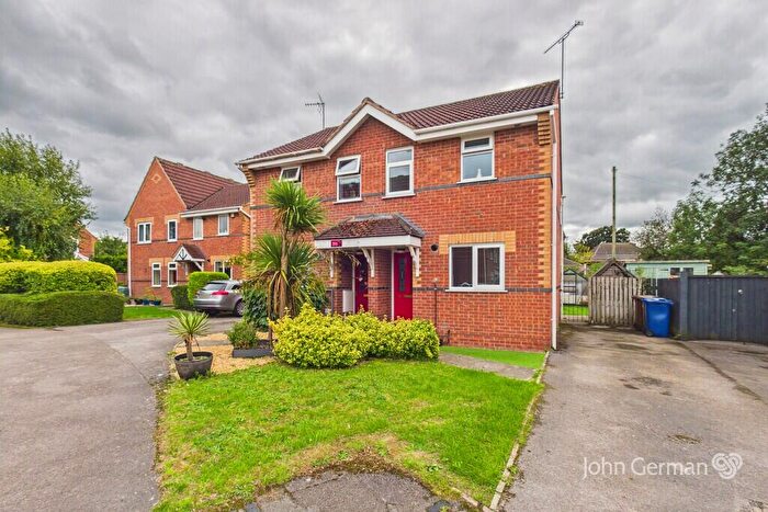 2 Bedroom Semi Detached House For Sale In Ashbrook Close, Uttoxeter, ST14
