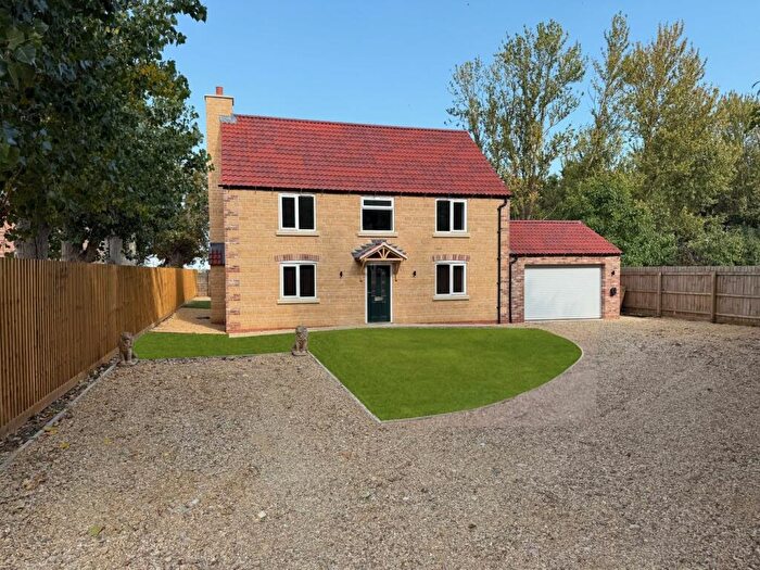 4 Bedroom Detached House For Sale In Main Road, Dowsby, Bourne, PE10