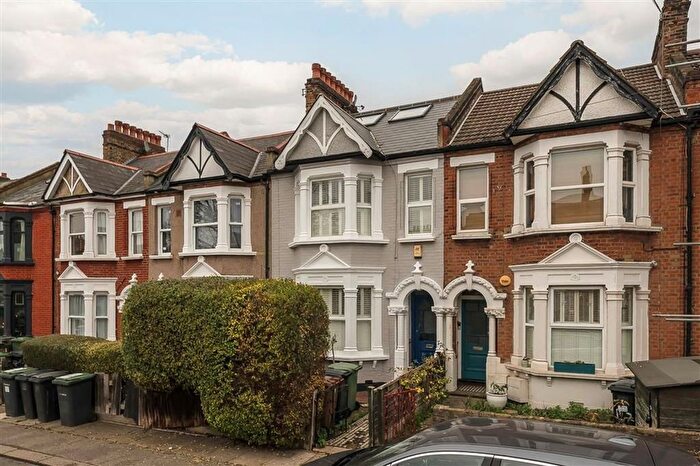 5 Bedroom Property For Sale In Laleham Road, Catford, SE6
