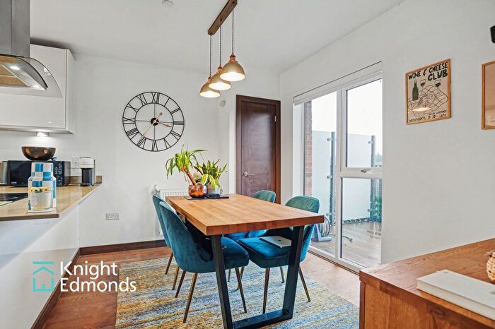 2 Bedroom Flat For Sale In Rosalind Drive, Ulysses House, ME14