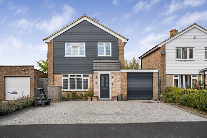 3 Bedroom Detached House For Sale In Mayfield Avenue, Wantage, OX12