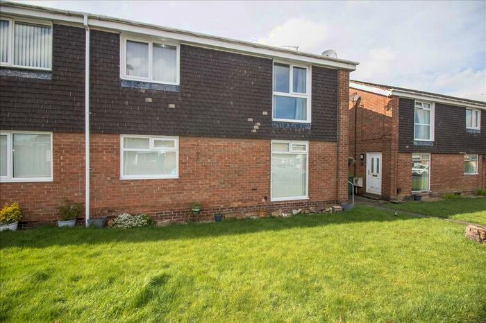 2 Bedroom Flat To Rent In Purbeck Gardens, Eastfield Chase, Cramlington, NE23