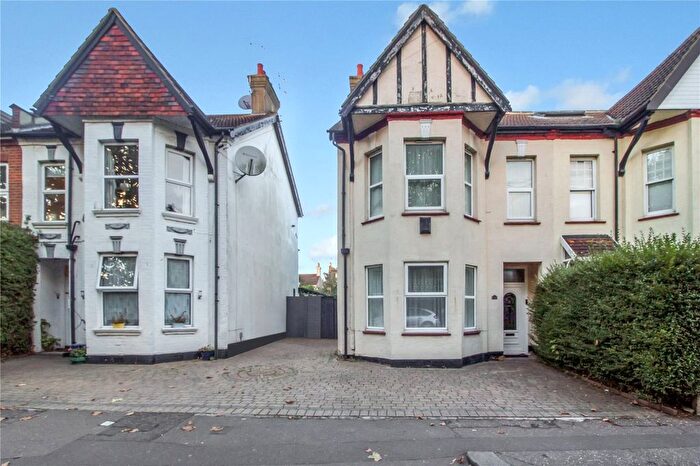 5 Bedroom Semi Detached House For Sale In St. Helens Road, Westcliff-On-Sea, Essex, SS0