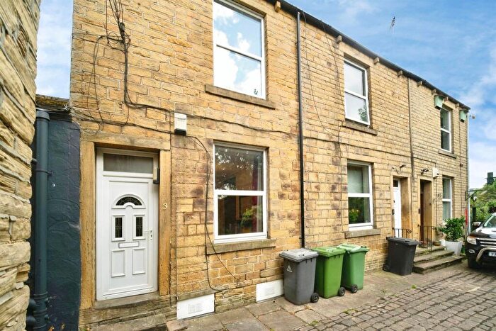 2 Bedroom Terraced House For Sale In Peel Square, Leeds, LS5