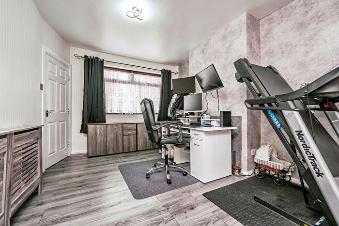 3 Bedroom Terraced House For Sale In Grosvenor Road, Wavertree, Liverpool, L15