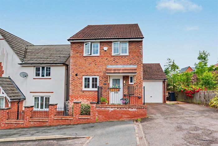 3 Bedroom Detached House For Sale In Ladybank Rise, Arnold, Nottingham, NG5