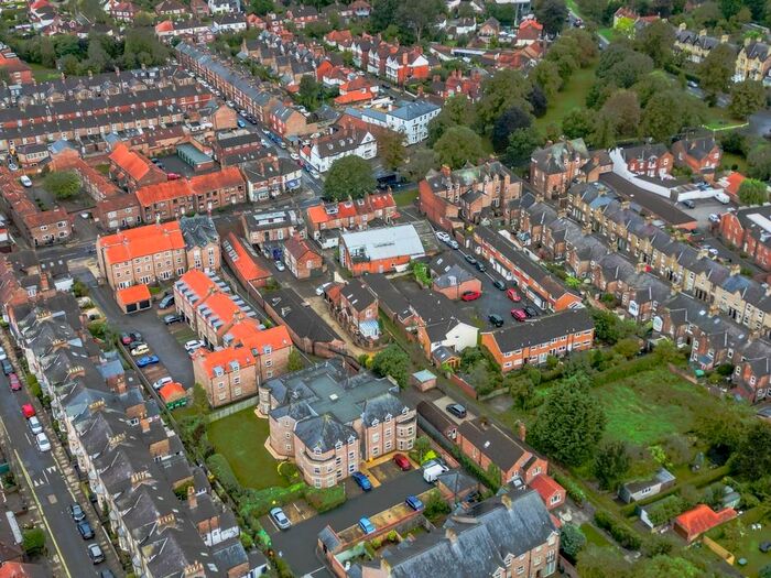 2 Bedroom Flat For Sale In Grange House, West Grange Court, York, YO30