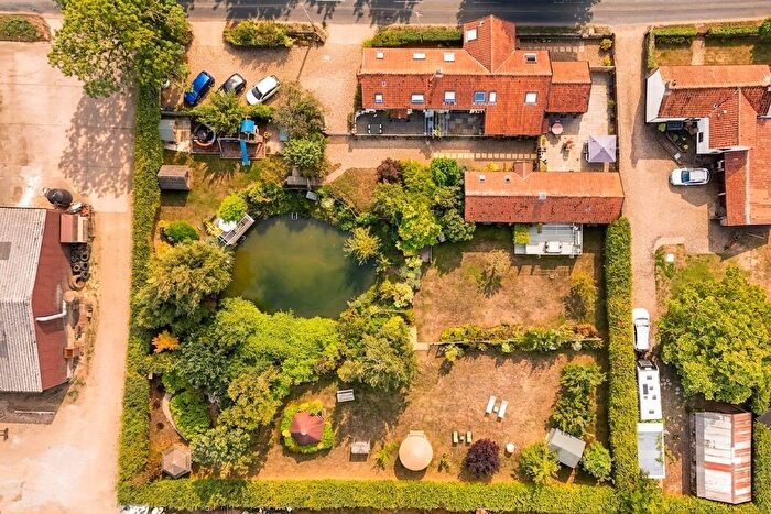 7 Bedroom Detached House For Sale In New Buckenham Road, Banham, Norwich, NR16