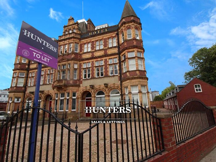 1 Bedroom Flat To Rent In Queens Hotel, Front Street, WF8