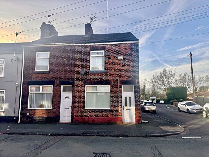 2 Bedroom End Of Terrace House For Sale In Ireland Street, Widnes, Cheshire, WA8