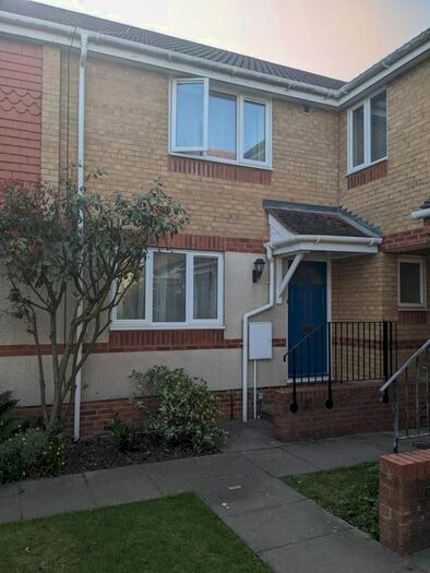 2 Bedroom Terraced House To Rent In Egham, Surrey, TW20