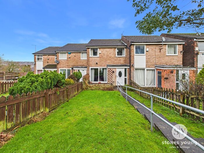 3 Bedroom Terraced House For Sale In Hillside Close, Blackburn, BB1