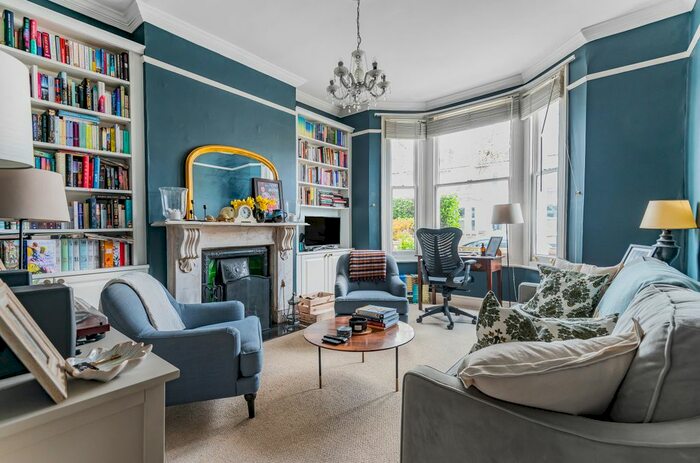 1 Bedroom Flat To Rent In Blythe Vale, London, SE6