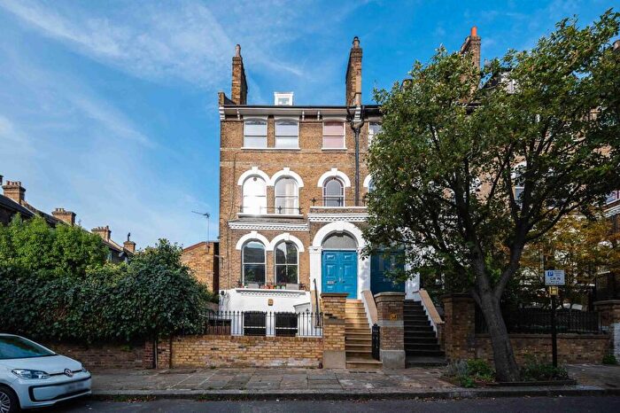 2 Bedroom Flat For Sale In South Villas, Camden, London, NW1