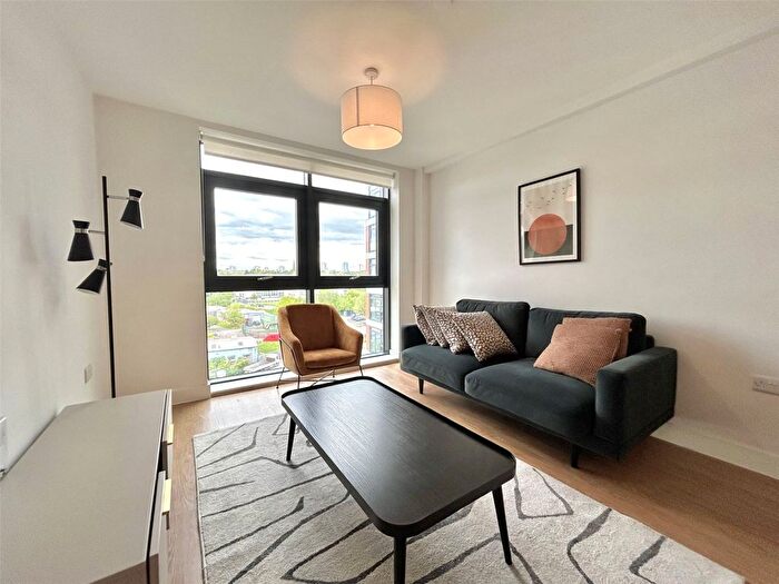 2 Bedroom Flat To Rent In Furness Quay, Grapnel Apartments, Salford, M50