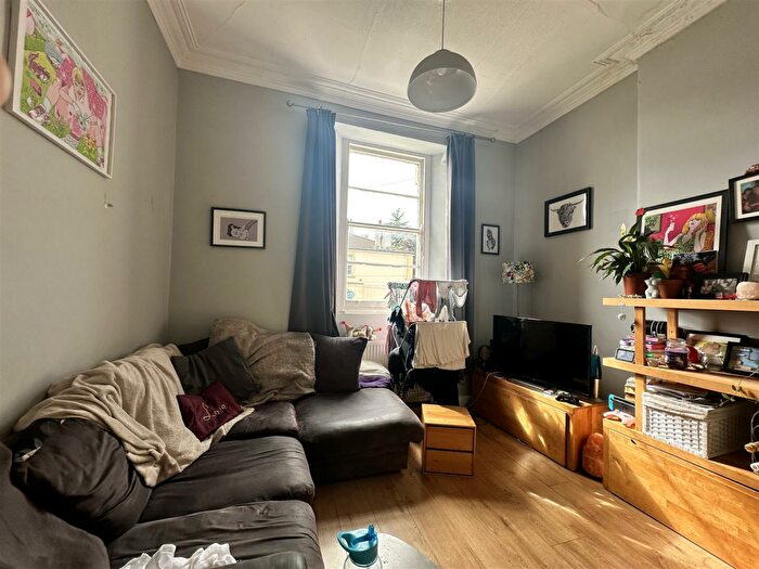 1 Bedroom Flat To Rent In Greenway Road Redland, BS6