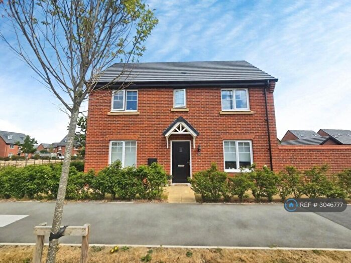 3 Bedroom Detached House To Rent In Roman Crescent, Chester, CH4