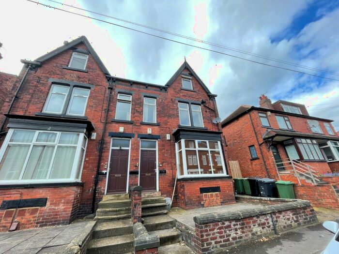 1 Bedroom Flat To Rent In Kirkstall Avenue, Kirkstall, Leeds, LS5