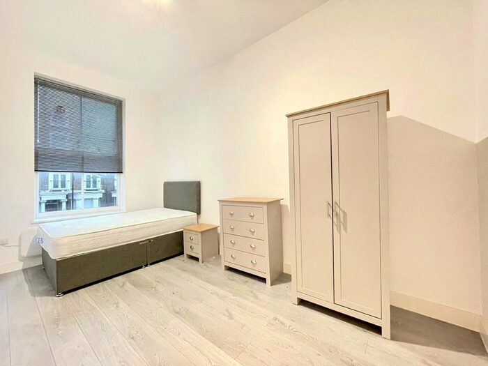 1 Bedroom Studio To Rent In Ladbroke Grove, London, W10