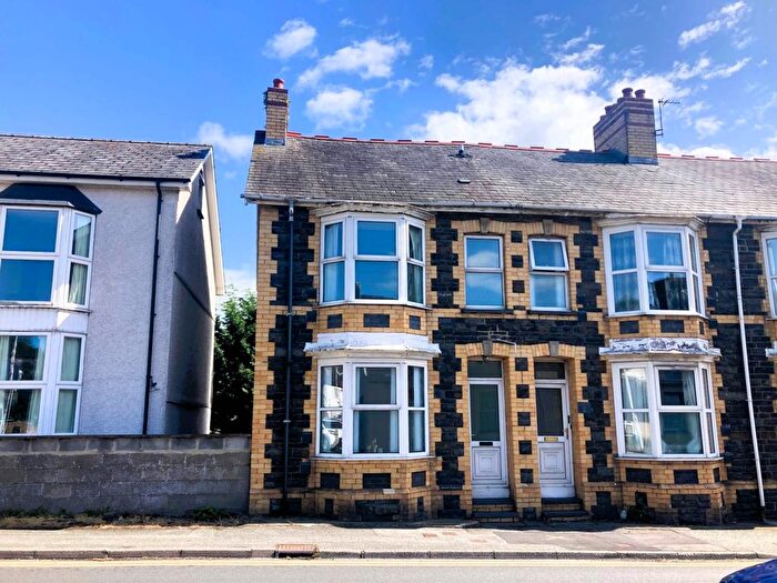 3 Bedroom End Of Terrace House For Sale In Brook Terrace, Llanbadarn Fawr, SY23