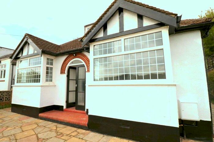 3 Bedroom Detached Bungalow To Rent In Hilltop Road, Whyteleafe, Surrey, CR3
