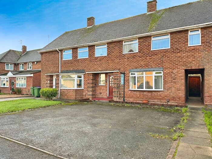 4 Bedroom Terraced House For Sale In Winchester Road, Fordhouses, Wolverhampton, WV10