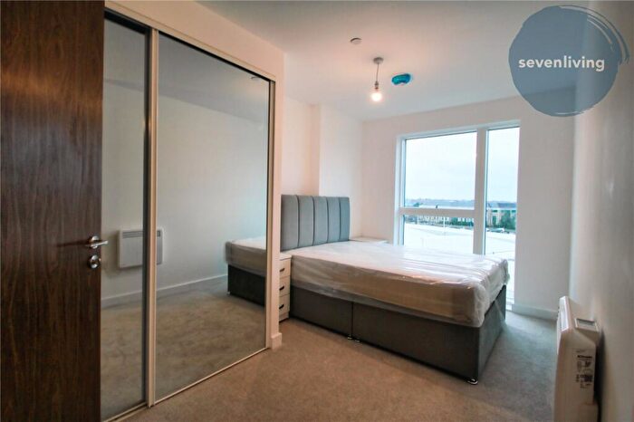 2 Bedroom Apartment To Rent In The Grand Exchange, Market Street, Bracknell, Berkshire, RG12