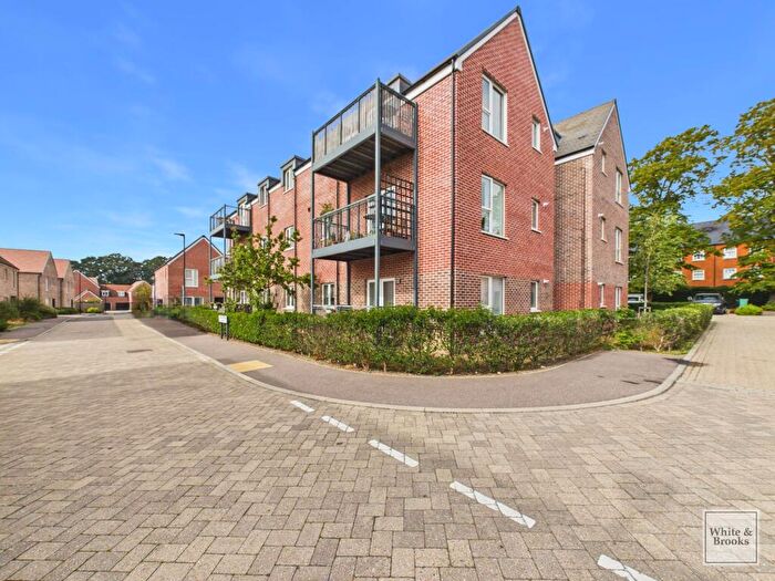 1 Bedroom Flat For Sale In Anna Sewell Way, Chichester, PO19