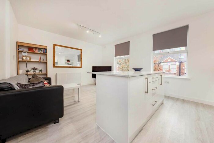 4 Bedroom Flat To Rent In Elm Terrace, London, NW3