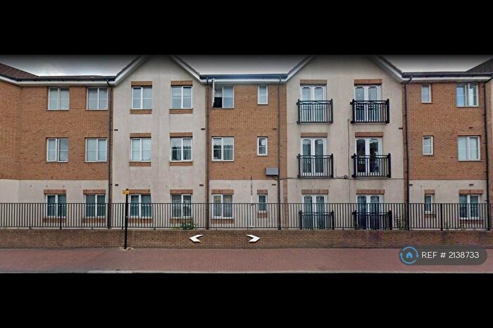 2 Bedroom Flat To Rent In Dunsford Road, Smethwick, B66