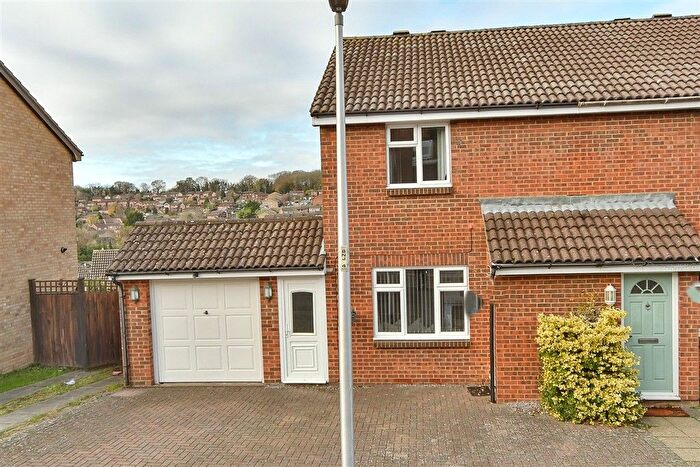3 Bedroom Semi Detached House For Sale In Burmarsh Close, Walderslade, Chatham, Kent, ME5