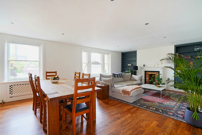 3 Bedroom Maisonette To Rent In King Henrys Road, Primrose Hill, NW3