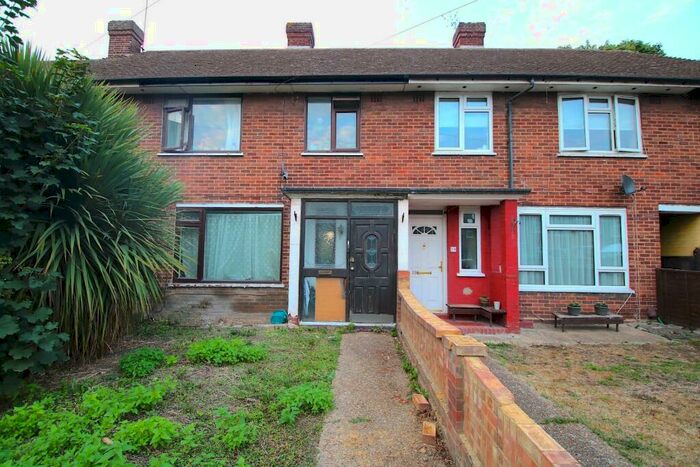 4 Bedroom House To Rent In More Close, London, E16