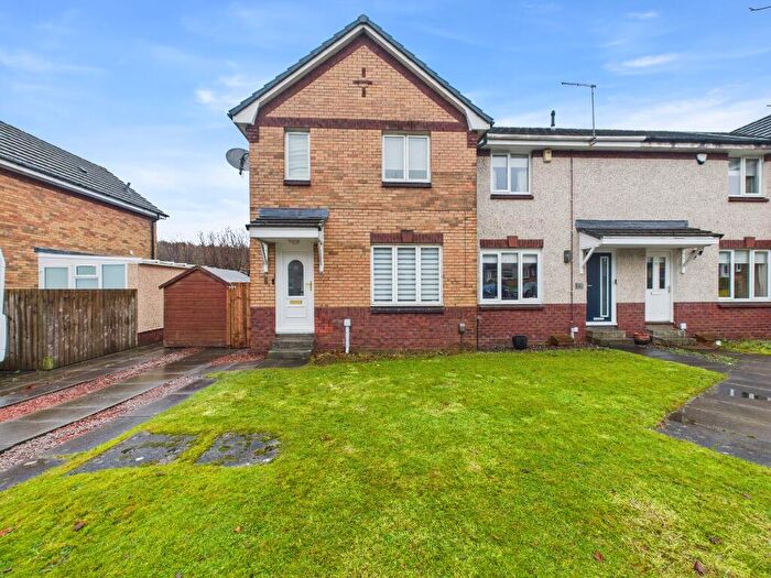 3 Bedroom End Of Terrace House To Rent In Reay Avenue, West Mains, East Kilbride, G74