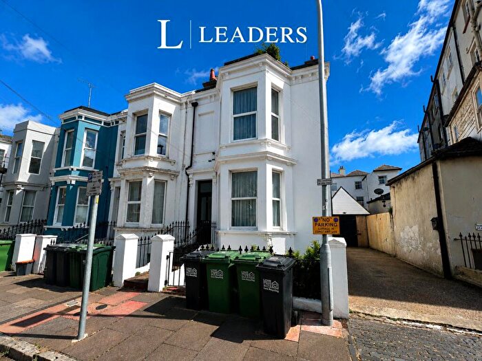 1 Bedroom Flat To Rent In Ceylon Place, Eastbourne, BN21