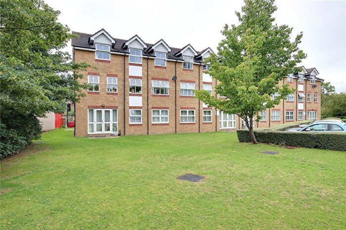 1 Bedroom Flat For Sale In Genotin Road, Enfield, EN1