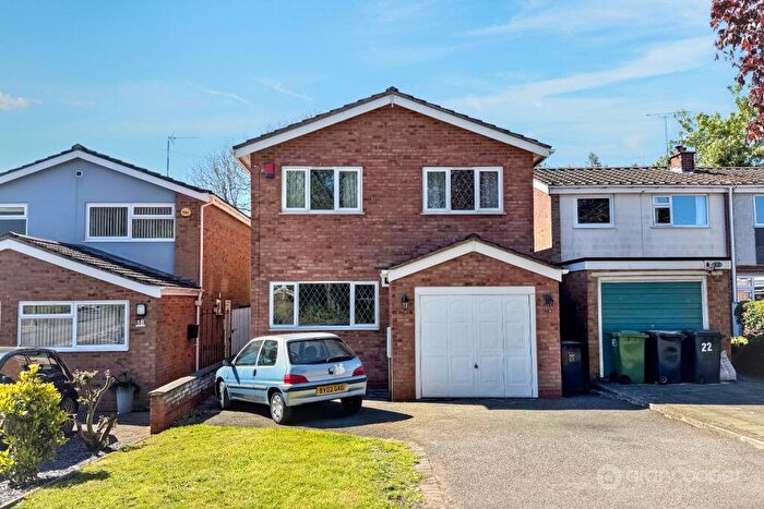 4 Bedroom Detached House For Sale In Hillside Drive, Nuneaton, CV10