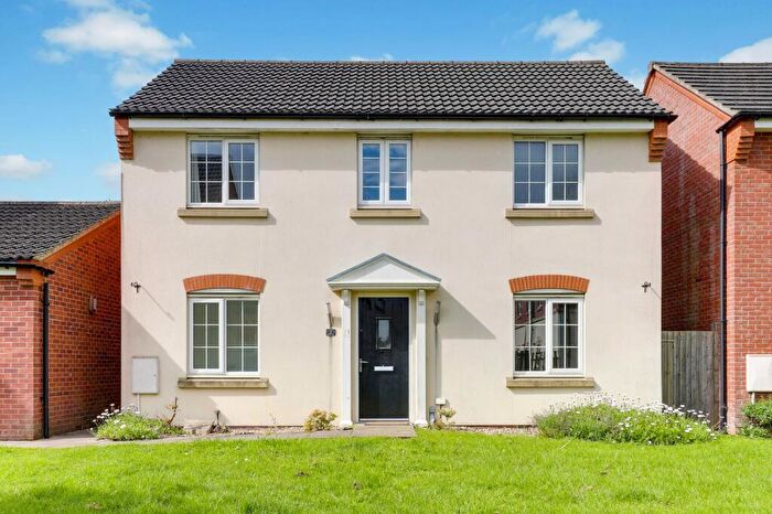 4 Bedroom Detached House For Sale In Denbury Court, Mapperley, NG3