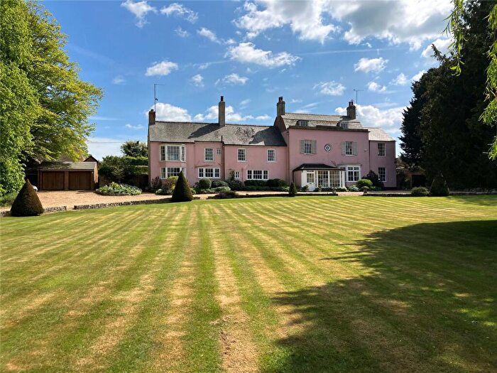 5 Bedroom Detached House For Sale In West Overton, Marlborough, Wiltshire, SN8