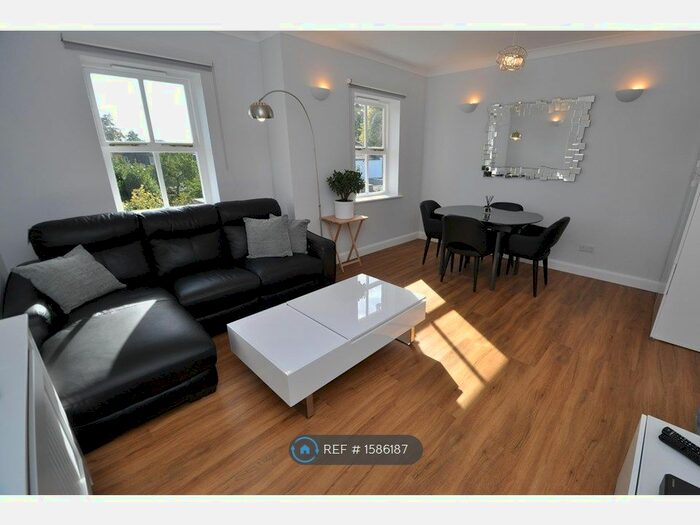 1 Bedroom Flat To Rent In Southgate Road, London, N1