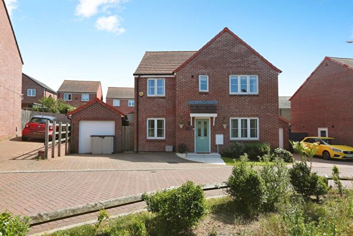 4 Bedroom Detached House For Sale In Holloway Mews, Fair Oak, Eastleigh, SO50