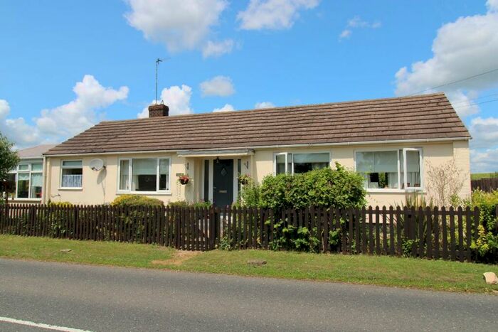 2 Bedroom Bungalow For Sale In Brook End, North Crawley, MK16