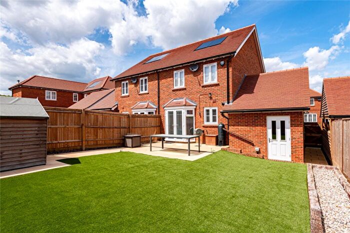 3 Bedroom Semi-Detached House To Rent In Pearwood Road, Allington, Maidstone, Kent, ME16