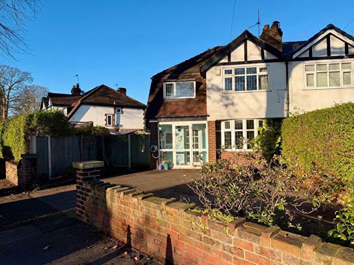 3 Bedroom Semi-Detached House For Sale In Parkway, Cheadle Heath, Stockport, SK3