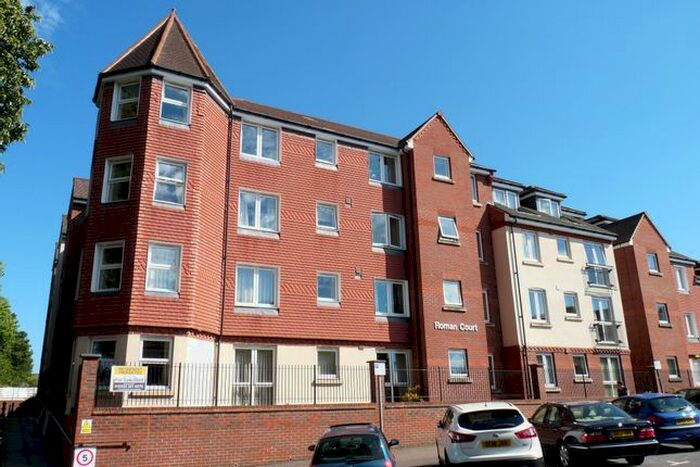 1 Bedroom Property To Rent In High Street, Edenbridge, TN8