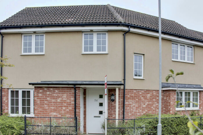 3 Bedroom Detached House To Rent In Fox Brook, St Neots, PE19