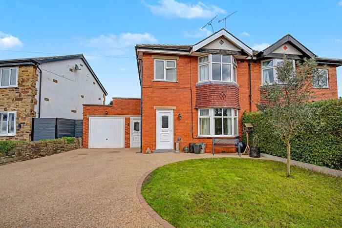 3 Bedroom Semi Detached House For Sale In South View, Wetherby, LS22