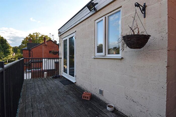 2 Bedroom Apartment To Rent In Hewell Road, Barnt Green, Birmingham, Worcestershire, B45